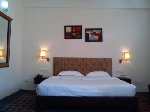 Natureraga Fernhill Resort Чайл Стая снимка