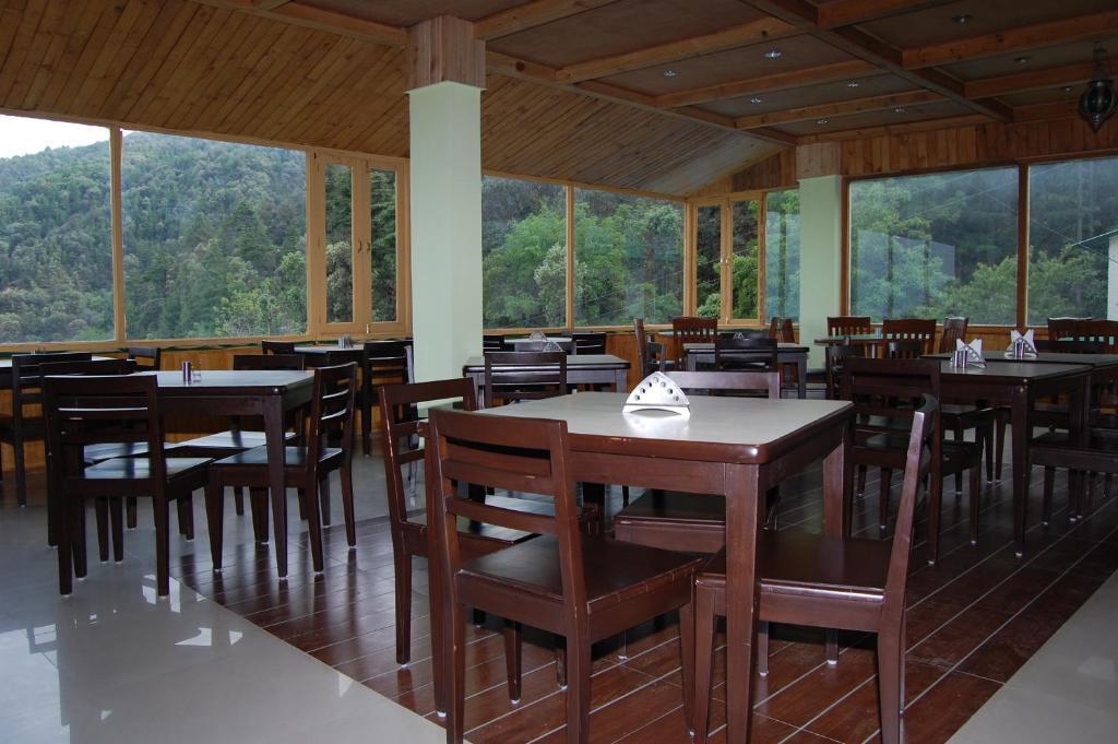 Natureraga Fernhill Resort Чайл Екстериор снимка