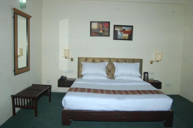 Natureraga Fernhill Resort Чайл Стая снимка