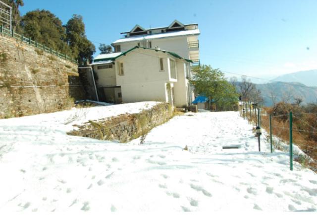 Natureraga Fernhill Resort Чайл Екстериор снимка
