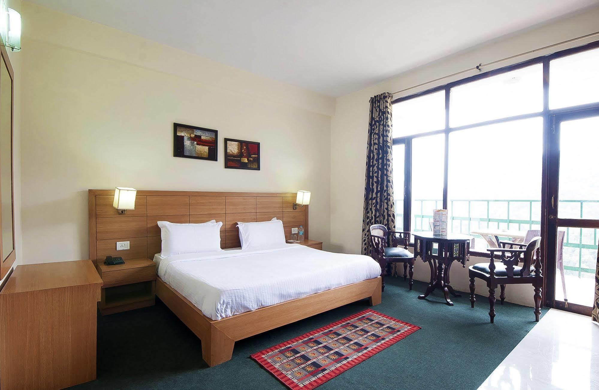 Natureraga Fernhill Resort Чайл Екстериор снимка
